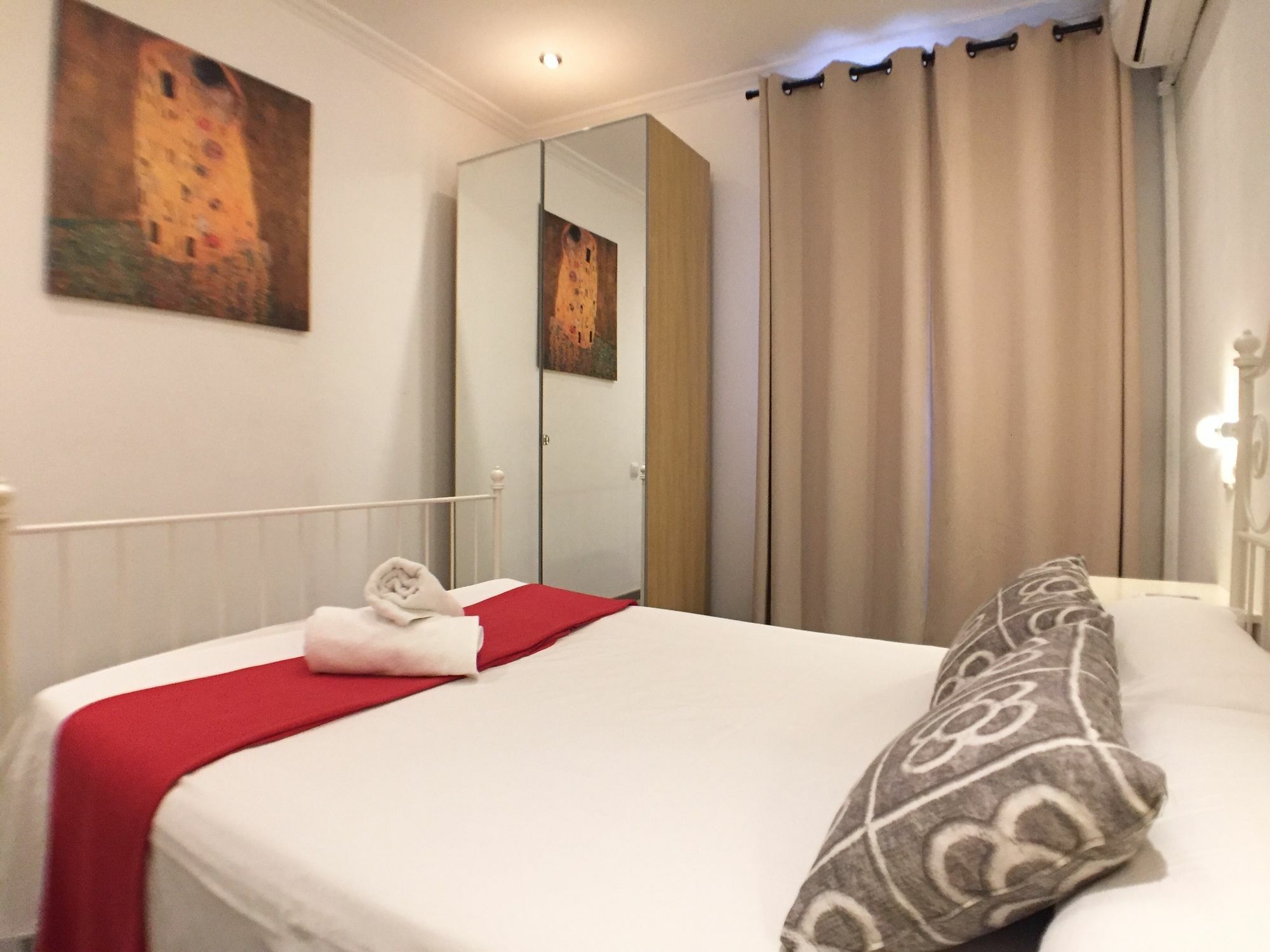 Charm Sagrada Familia Apartman Barcelona Kültér fotó