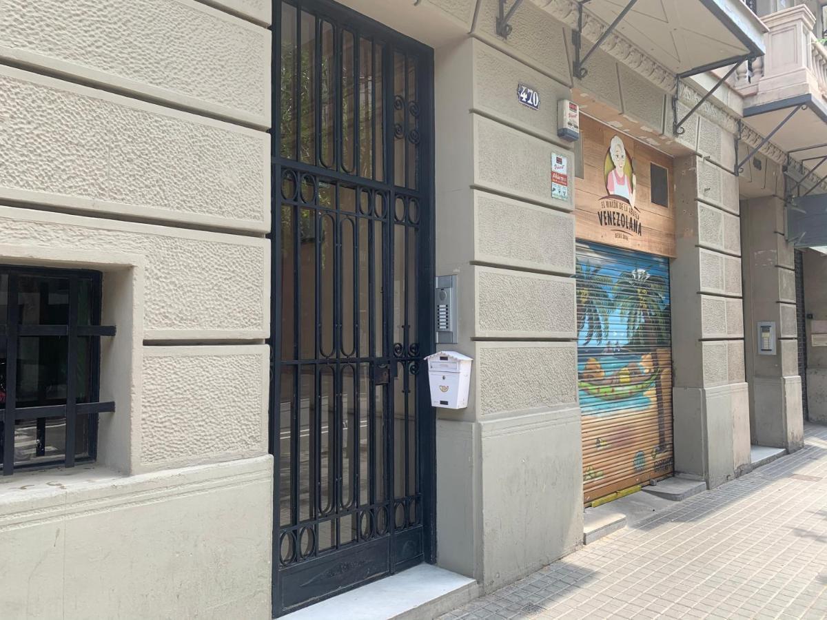 Charm Sagrada Familia Apartman Barcelona Kültér fotó
