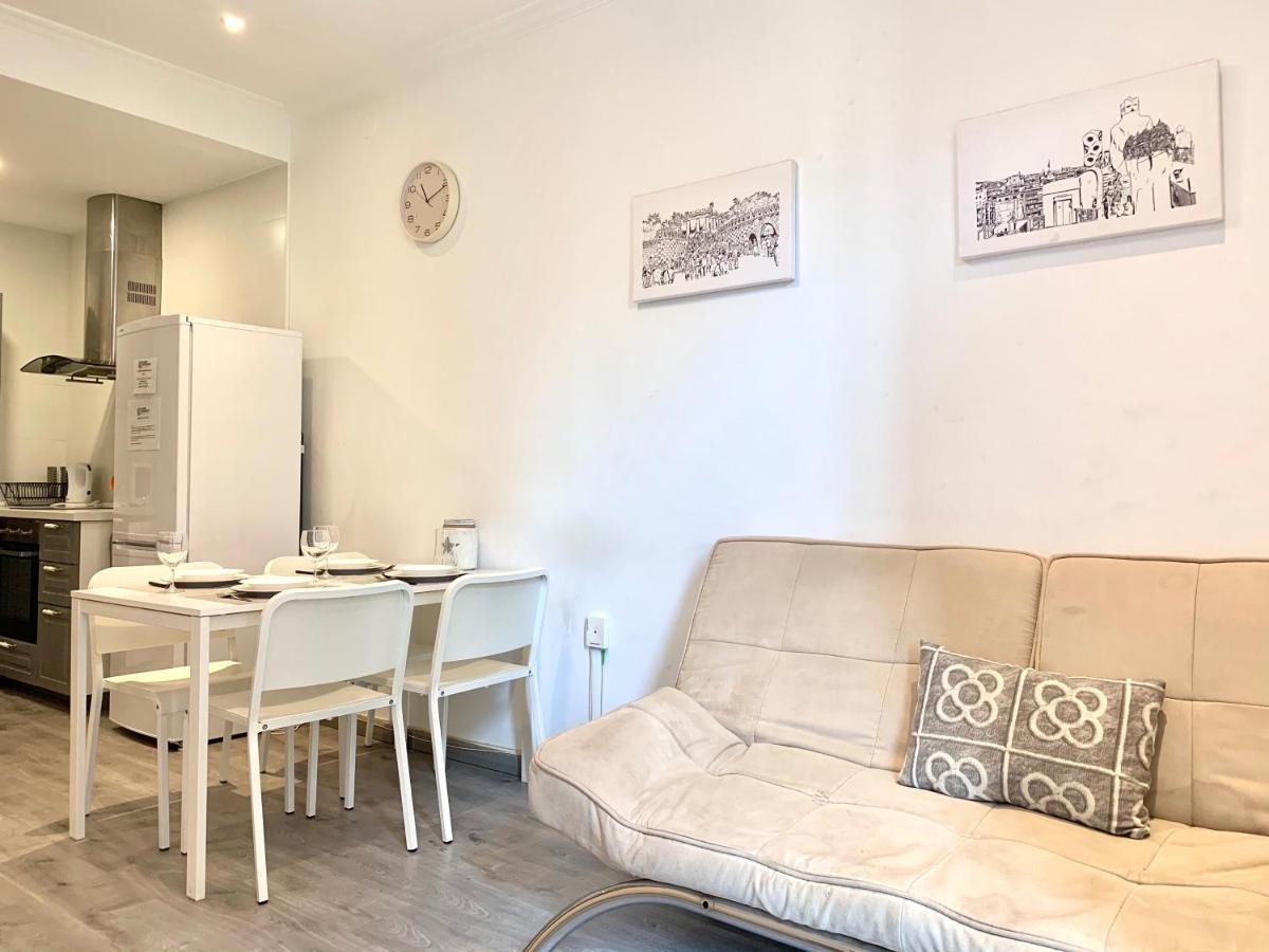 Charm Sagrada Familia Apartman Barcelona Kültér fotó